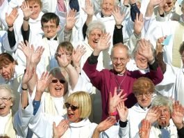Welby and women clergy.jpg