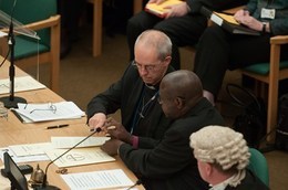 Welby & Sentamu signing women bishops canon.jpg