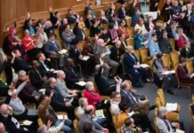 Church of England General Synod committee gives thumbs up to debating King PMM